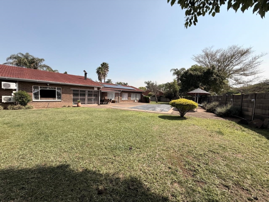 5 Bedroom Property for Sale in Aviary Hill KwaZulu-Natal