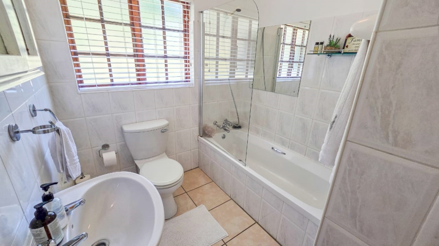 3 Bedroom Property for Sale in Montrose KwaZulu-Natal
