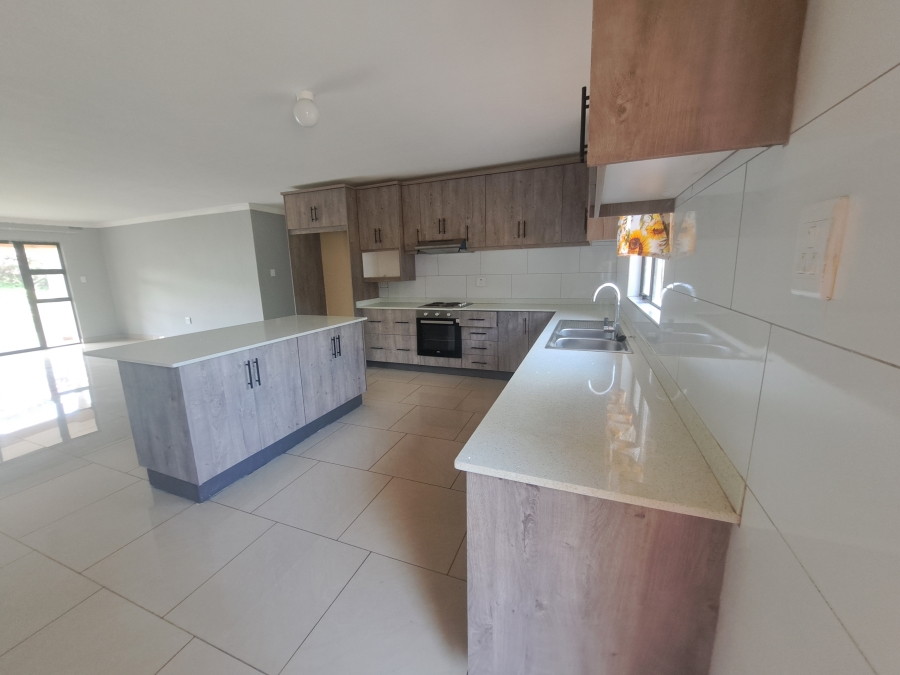 To Let 3 Bedroom Property for Rent in Crestholme KwaZulu-Natal