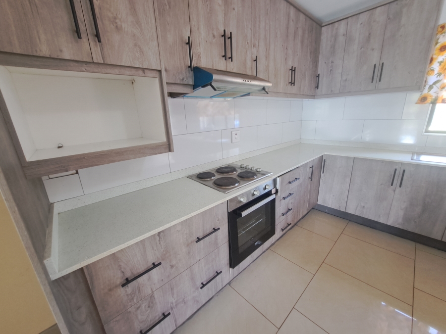To Let 3 Bedroom Property for Rent in Crestholme KwaZulu-Natal