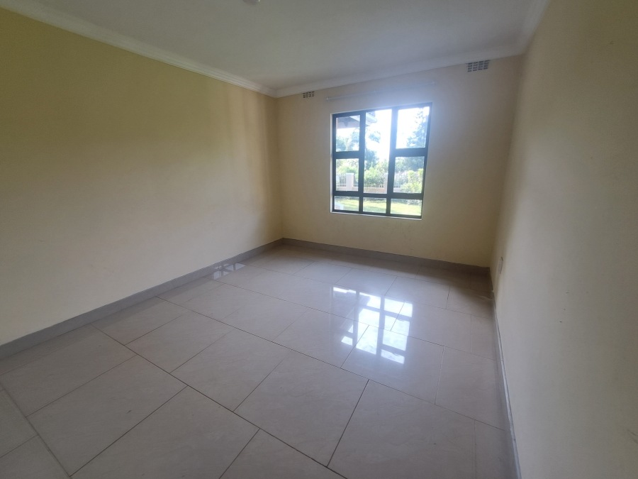 To Let 3 Bedroom Property for Rent in Crestholme KwaZulu-Natal