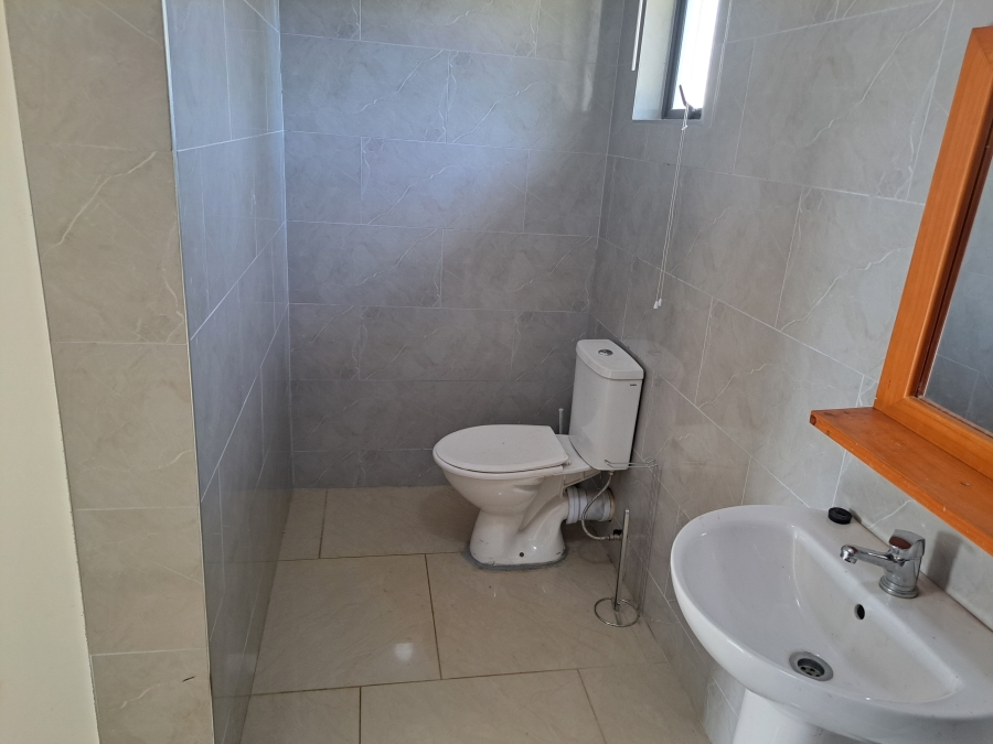 To Let 3 Bedroom Property for Rent in Crestholme KwaZulu-Natal
