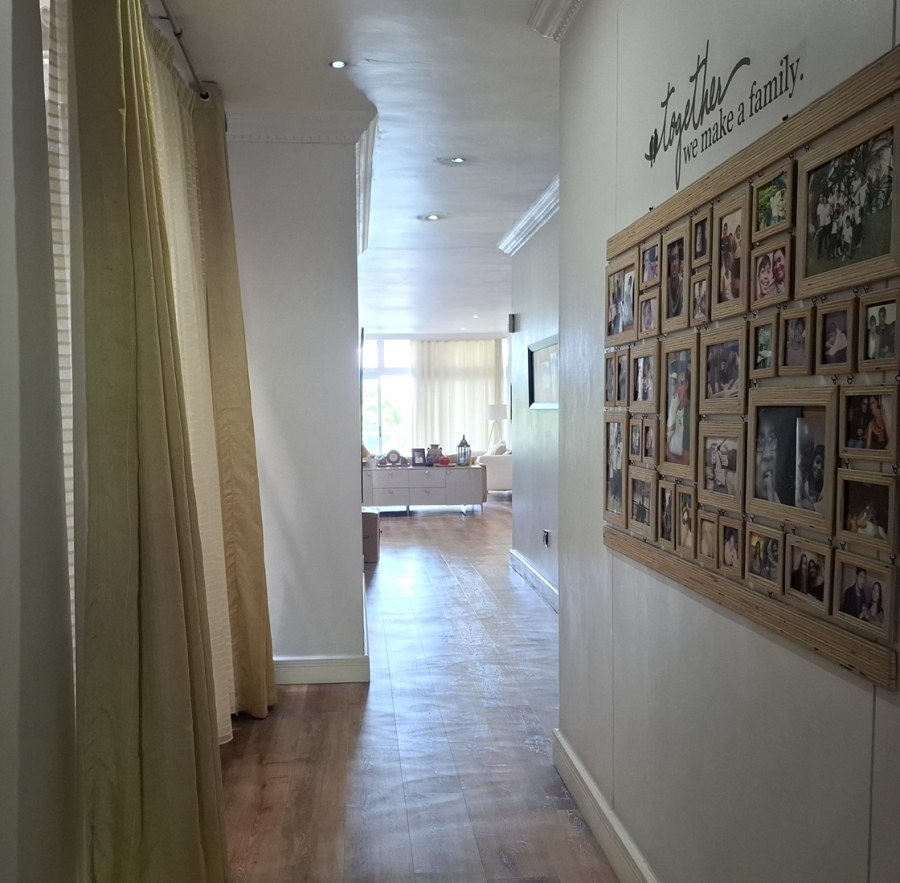 To Let 4 Bedroom Property for Rent in Essenwood KwaZulu-Natal