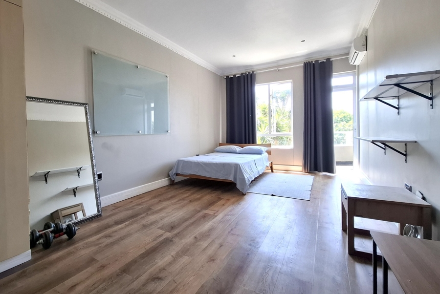 To Let 4 Bedroom Property for Rent in Essenwood KwaZulu-Natal