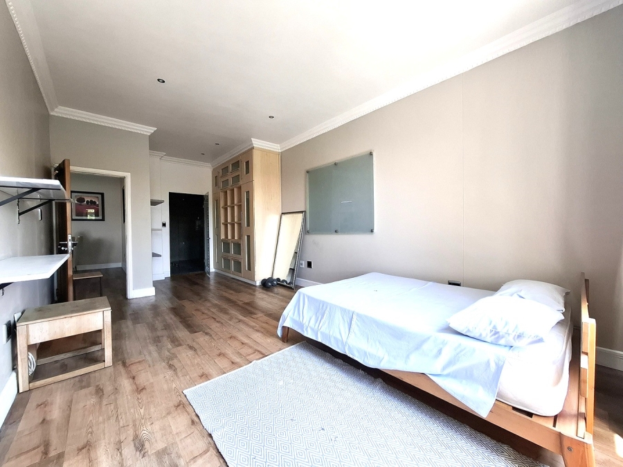 To Let 4 Bedroom Property for Rent in Essenwood KwaZulu-Natal