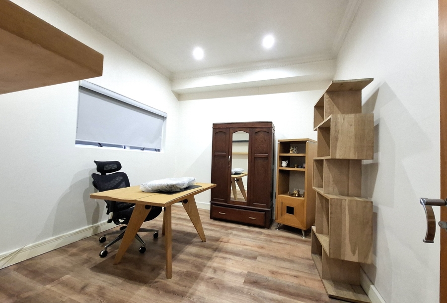 To Let 4 Bedroom Property for Rent in Essenwood KwaZulu-Natal