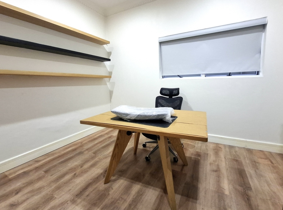 To Let 4 Bedroom Property for Rent in Essenwood KwaZulu-Natal