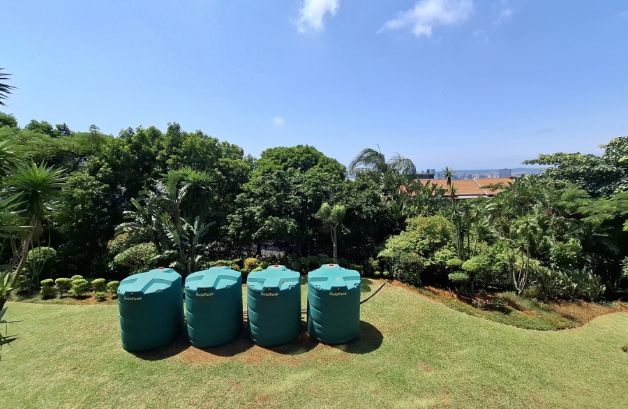 To Let 4 Bedroom Property for Rent in Essenwood KwaZulu-Natal