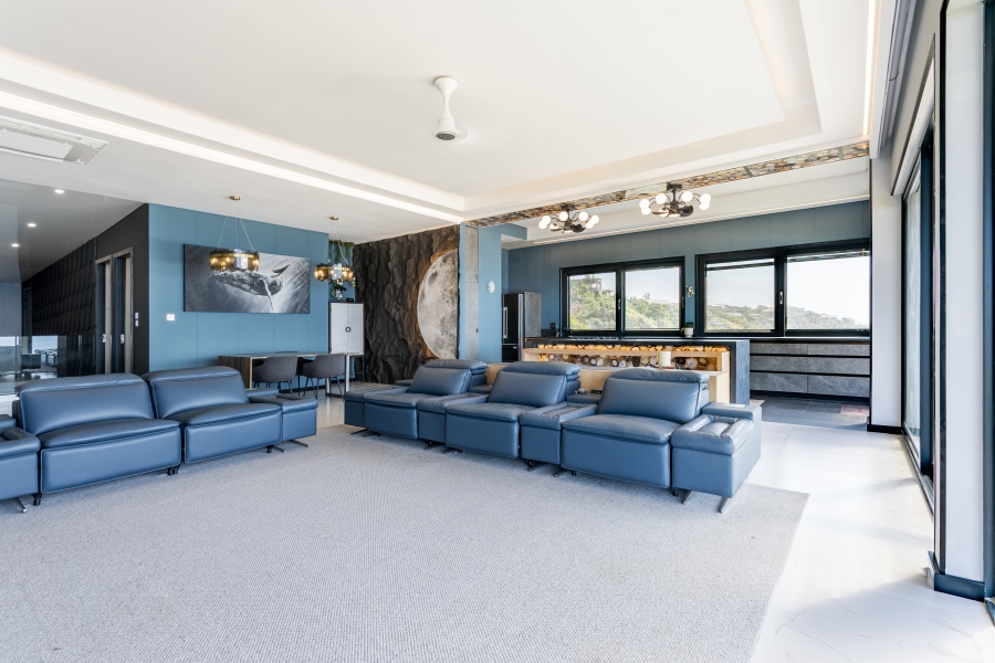 6 Bedroom Property for Sale in Sheffield Beach KwaZulu-Natal