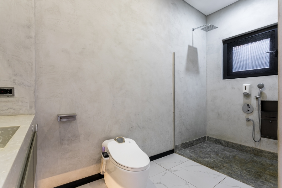 6 Bedroom Property for Sale in Sheffield Beach KwaZulu-Natal