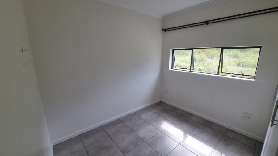 2 Bedroom Property for Sale in Waterfall KwaZulu-Natal