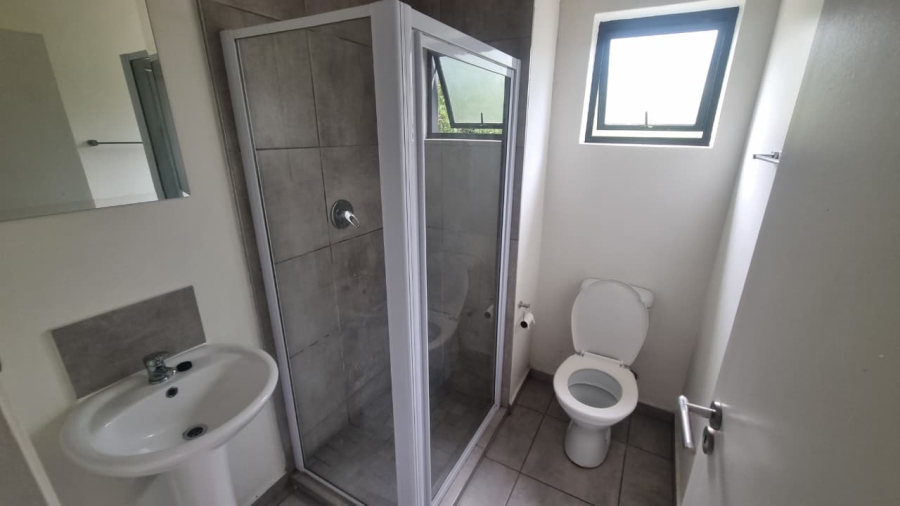 2 Bedroom Property for Sale in Waterfall KwaZulu-Natal