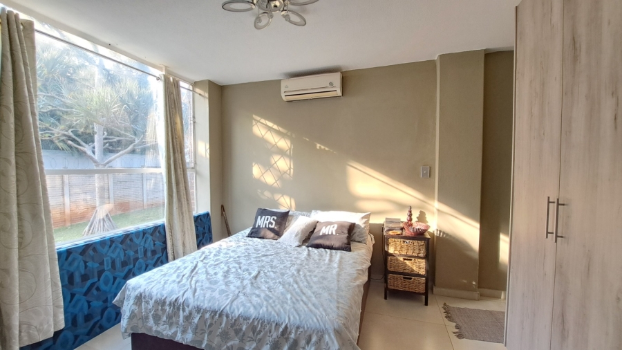 1 Bedroom Property for Sale in Essenwood KwaZulu-Natal
