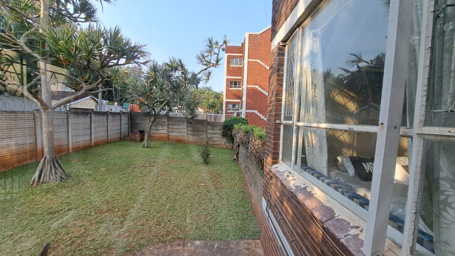 1 Bedroom Property for Sale in Essenwood KwaZulu-Natal