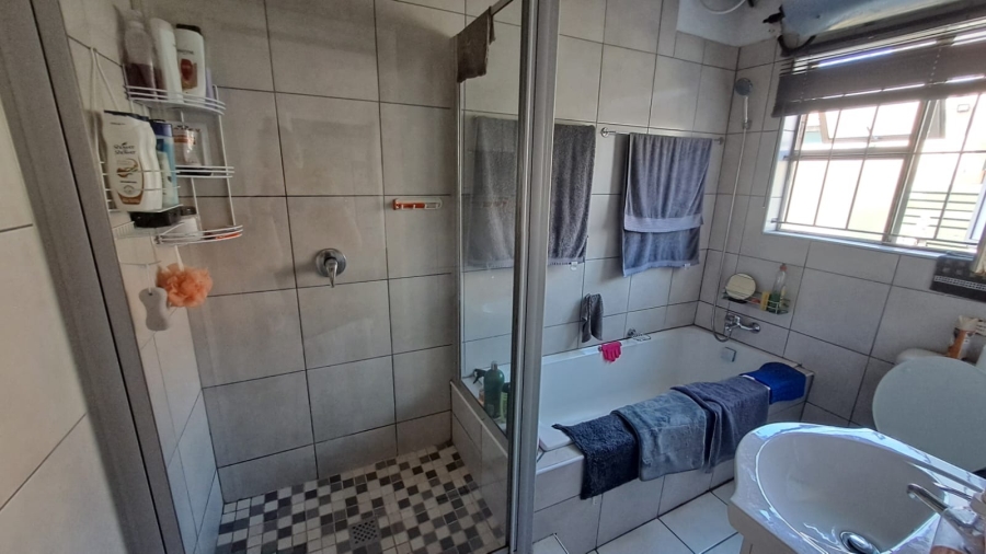 2 Bedroom Property for Sale in Bluff KwaZulu-Natal