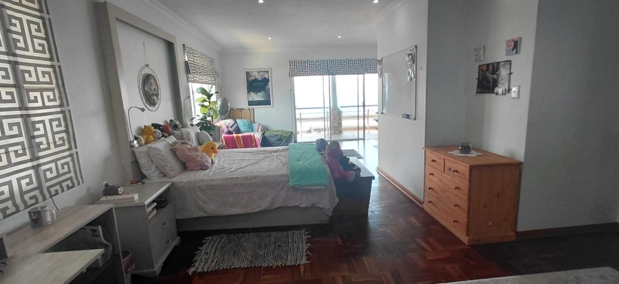 5 Bedroom Property for Sale in Bluff KwaZulu-Natal