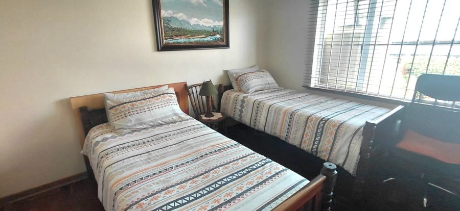 5 Bedroom Property for Sale in Bluff KwaZulu-Natal