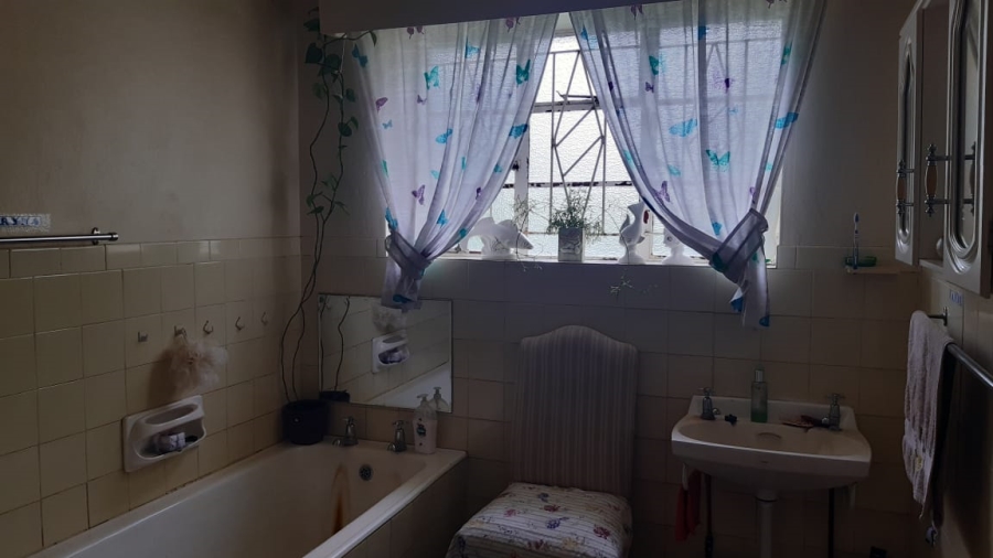 6 Bedroom Property for Sale in Utrecht Rural KwaZulu-Natal