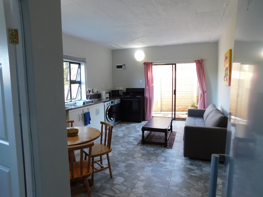 To Let 1 Bedroom Property for Rent in Waterfall KwaZulu-Natal