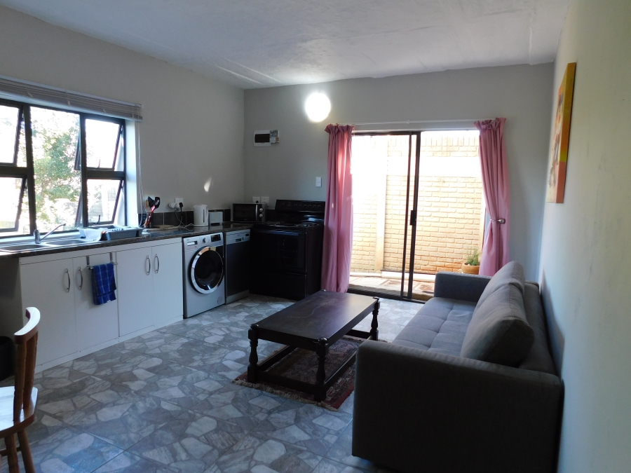 To Let 1 Bedroom Property for Rent in Waterfall KwaZulu-Natal