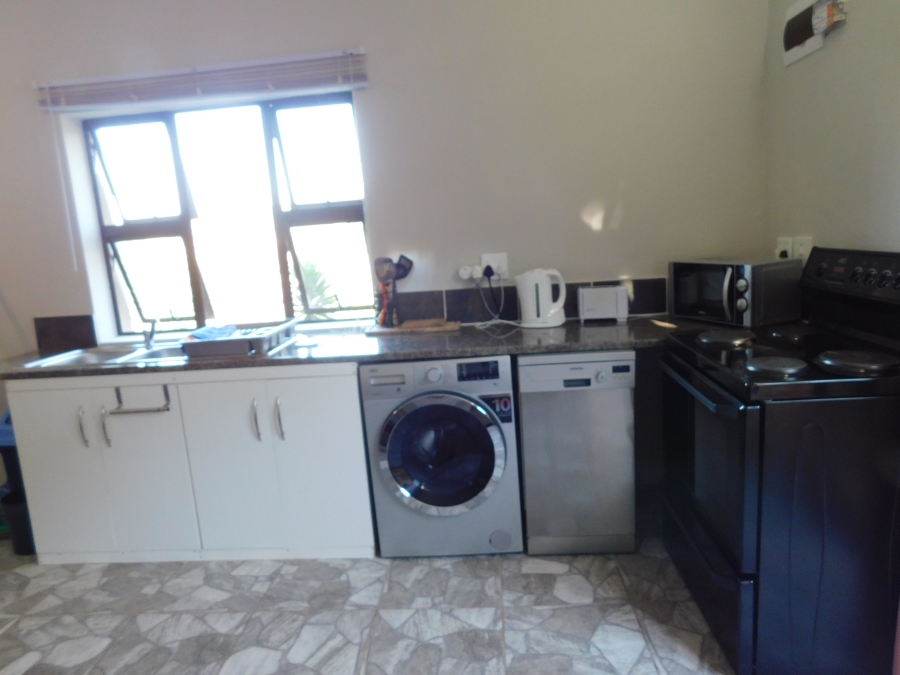 To Let 1 Bedroom Property for Rent in Waterfall KwaZulu-Natal