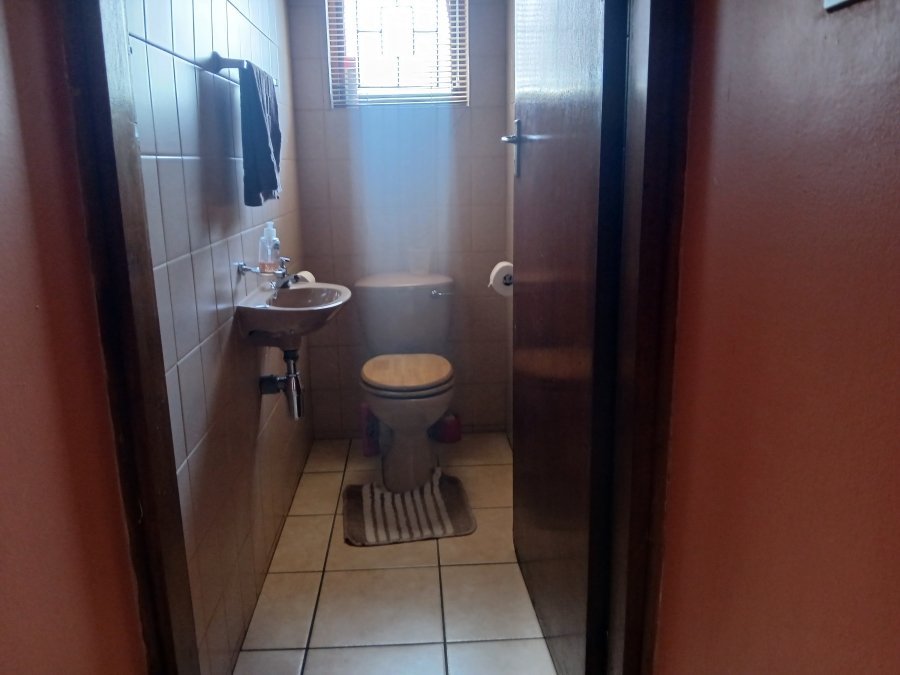 13 Bedroom Property for Sale in Claire Estate KwaZulu-Natal