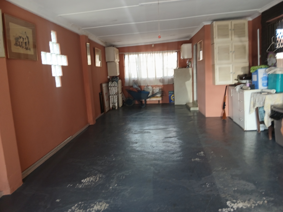 13 Bedroom Property for Sale in Claire Estate KwaZulu-Natal