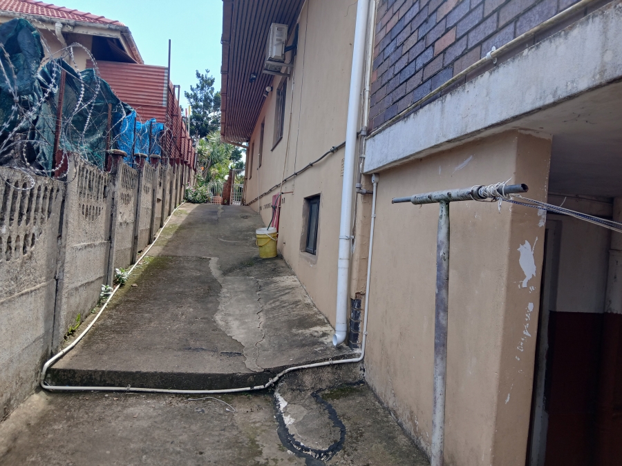 13 Bedroom Property for Sale in Claire Estate KwaZulu-Natal