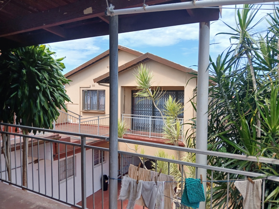 13 Bedroom Property for Sale in Claire Estate KwaZulu-Natal