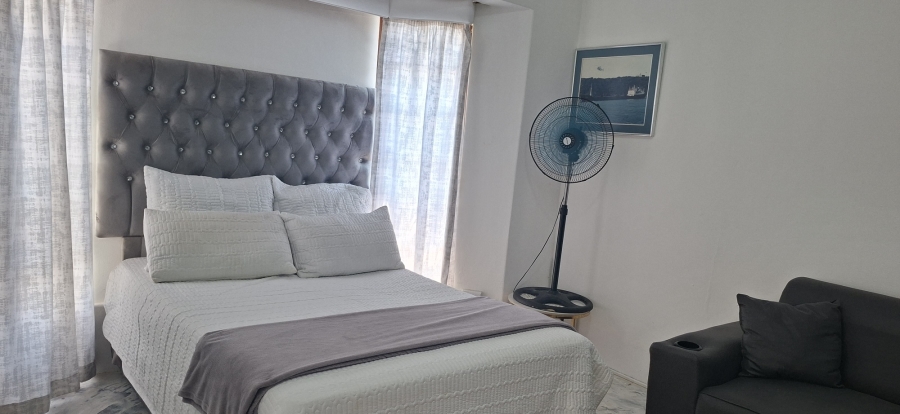 To Let 1 Bedroom Property for Rent in Kloof KwaZulu-Natal