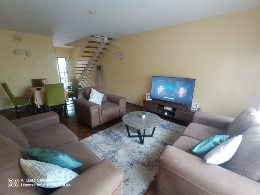 To Let 2 Bedroom Property for Rent in Pinetown KwaZulu-Natal