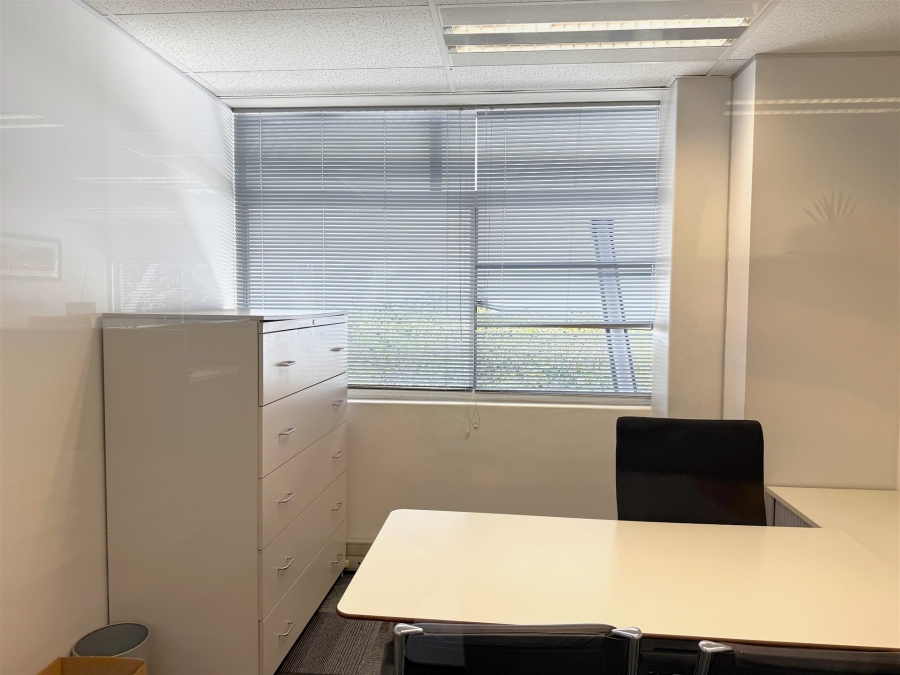 To Let Commercial Property for Rent in La Lucia KwaZulu-Natal