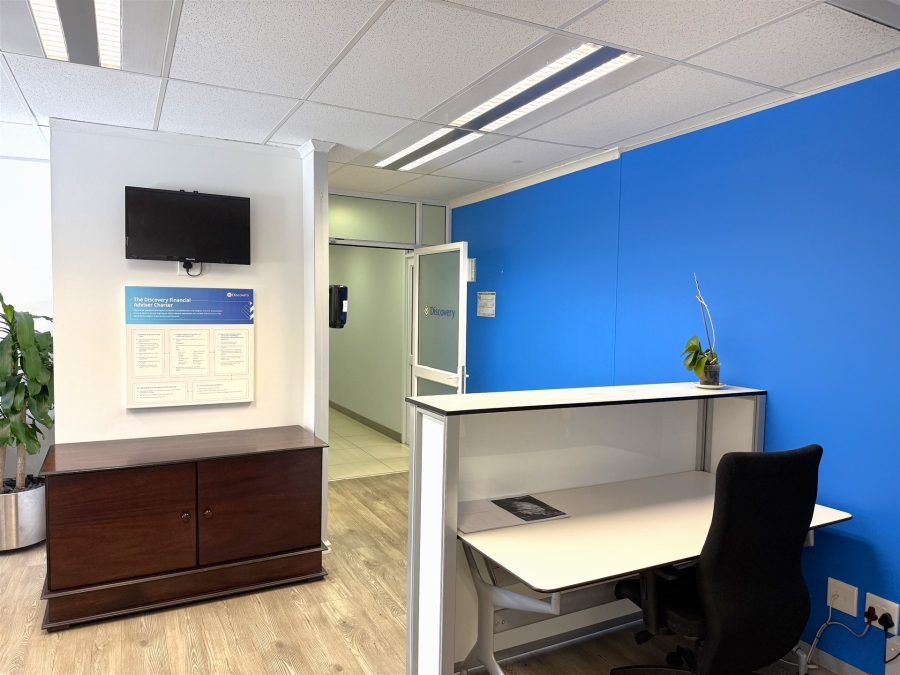 To Let Commercial Property for Rent in La Lucia KwaZulu-Natal