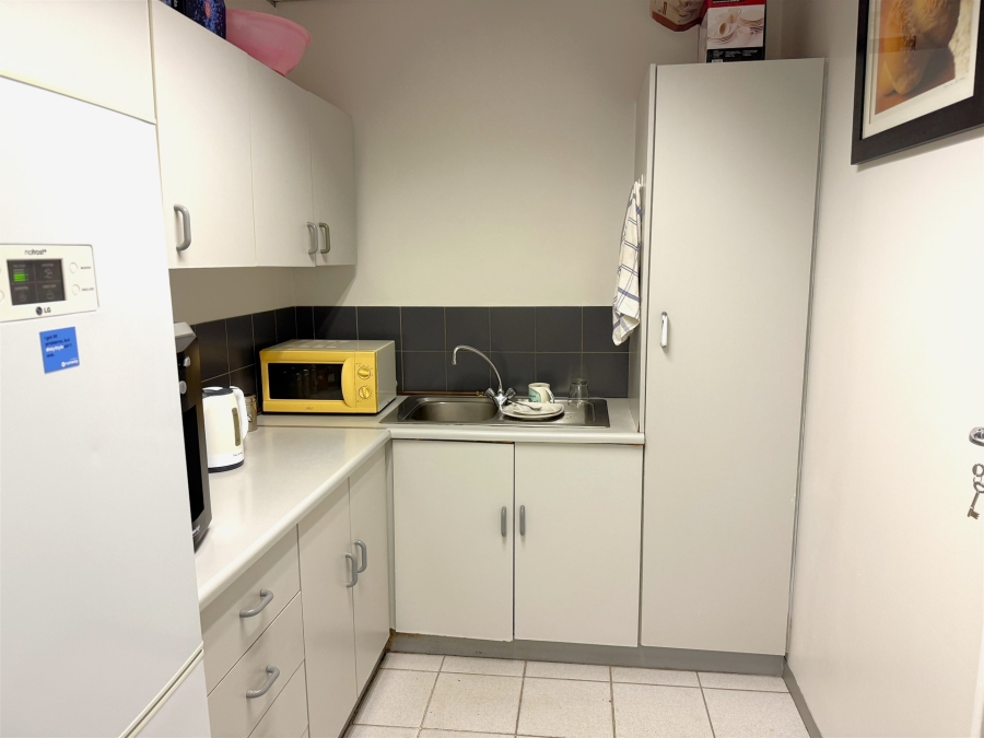 To Let Commercial Property for Rent in La Lucia KwaZulu-Natal