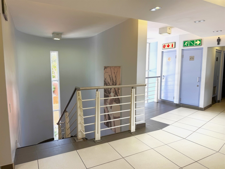 To Let Commercial Property for Rent in La Lucia KwaZulu-Natal