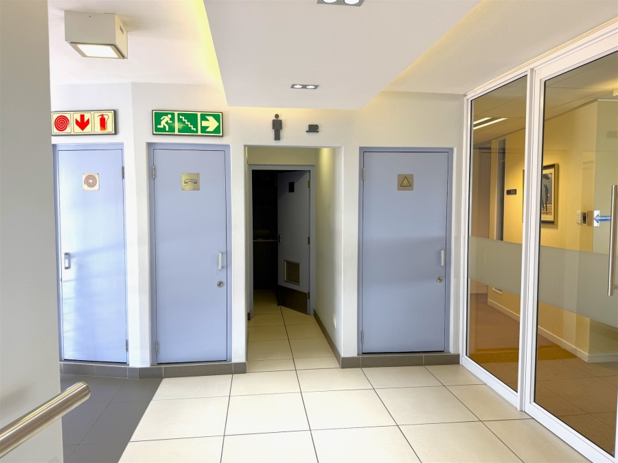 To Let Commercial Property for Rent in La Lucia KwaZulu-Natal