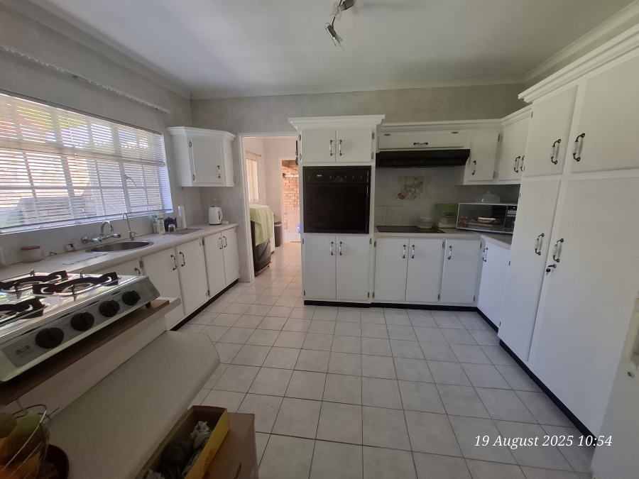 3 Bedroom Property for Sale in Aviary Hill KwaZulu-Natal