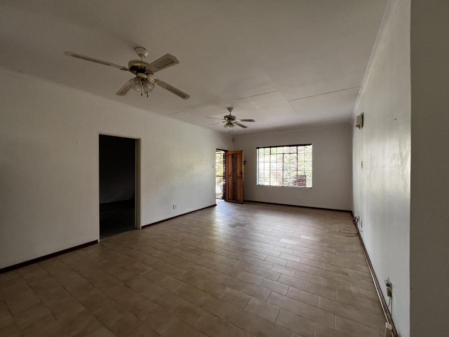 2 Bedroom Property for Sale in Newcastle KwaZulu-Natal