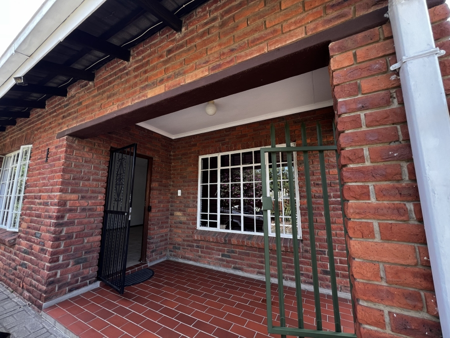 2 Bedroom Property for Sale in Newcastle KwaZulu-Natal