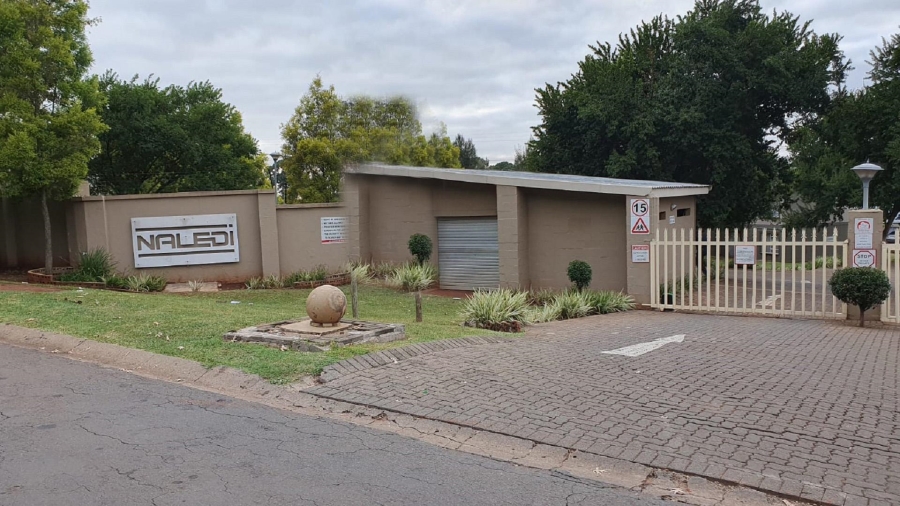 1 Bedroom Property for Sale in Sunnyridge KwaZulu-Natal