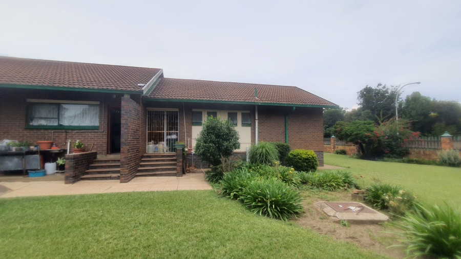 3 Bedroom Property for Sale in Amiel Park KwaZulu-Natal