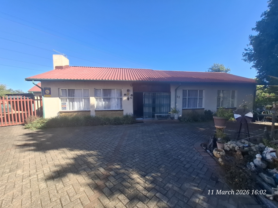 3 Bedroom Property for Sale in Sunnyridge KwaZulu-Natal