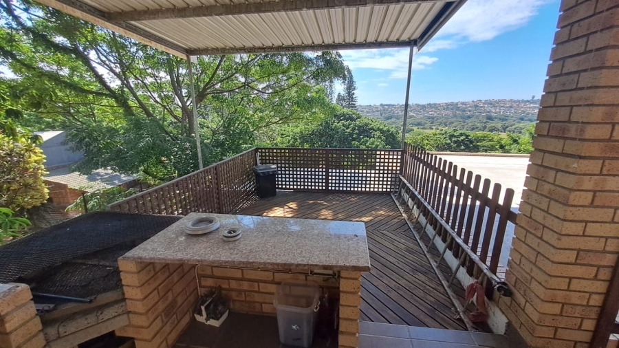 3 Bedroom Property for Sale in Brighton Beach KwaZulu-Natal