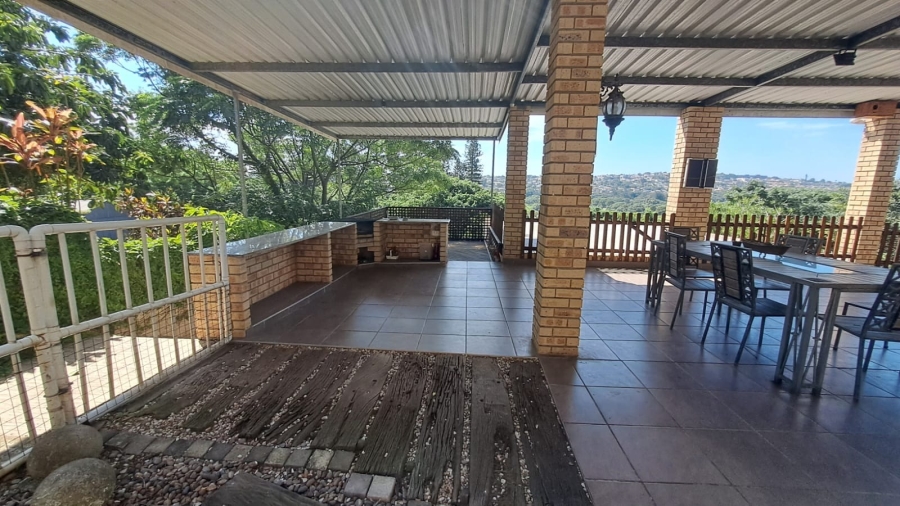 3 Bedroom Property for Sale in Brighton Beach KwaZulu-Natal