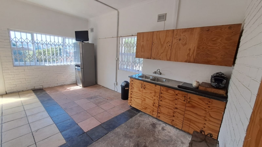 3 Bedroom Property for Sale in Brighton Beach KwaZulu-Natal