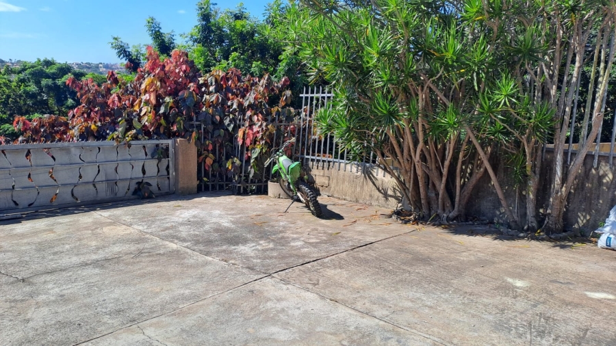 3 Bedroom Property for Sale in Brighton Beach KwaZulu-Natal