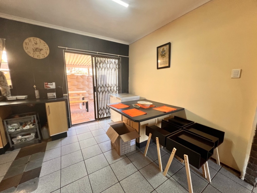 To Let 3 Bedroom Property for Rent in Ocean View KwaZulu-Natal