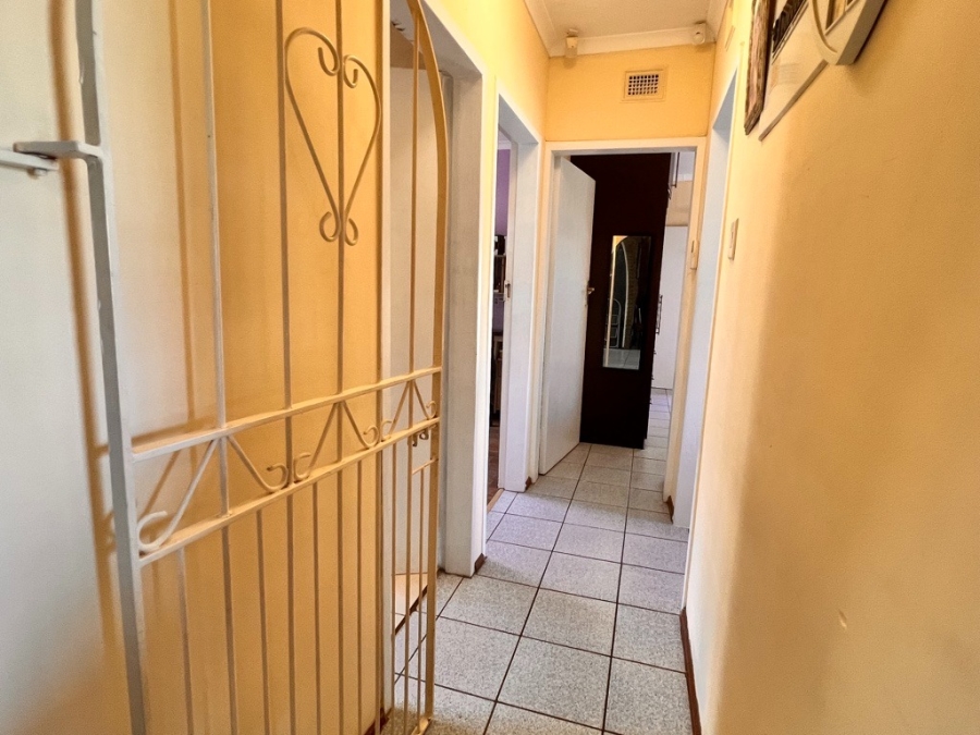 To Let 3 Bedroom Property for Rent in Ocean View KwaZulu-Natal