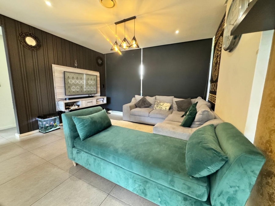 2 Bedroom Property for Sale in Sibaya Precinct KwaZulu-Natal