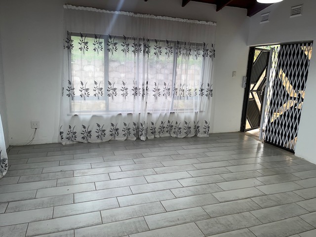 To Let 3 Bedroom Property for Rent in Bluff KwaZulu-Natal
